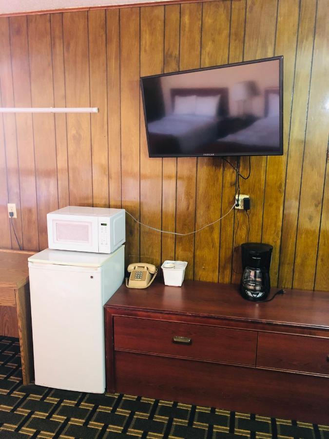 Big 12 Motel Broken Bow Extérieur photo