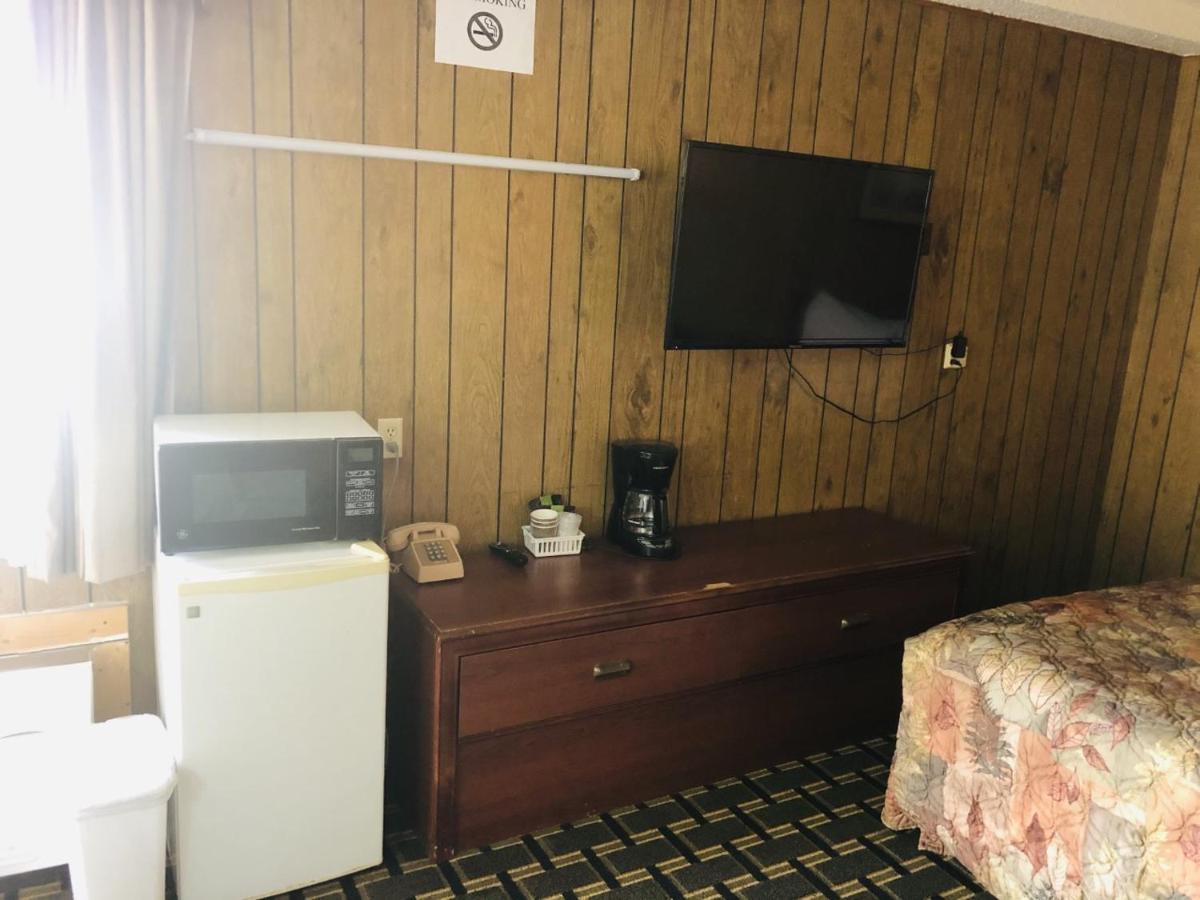 Big 12 Motel Broken Bow Extérieur photo