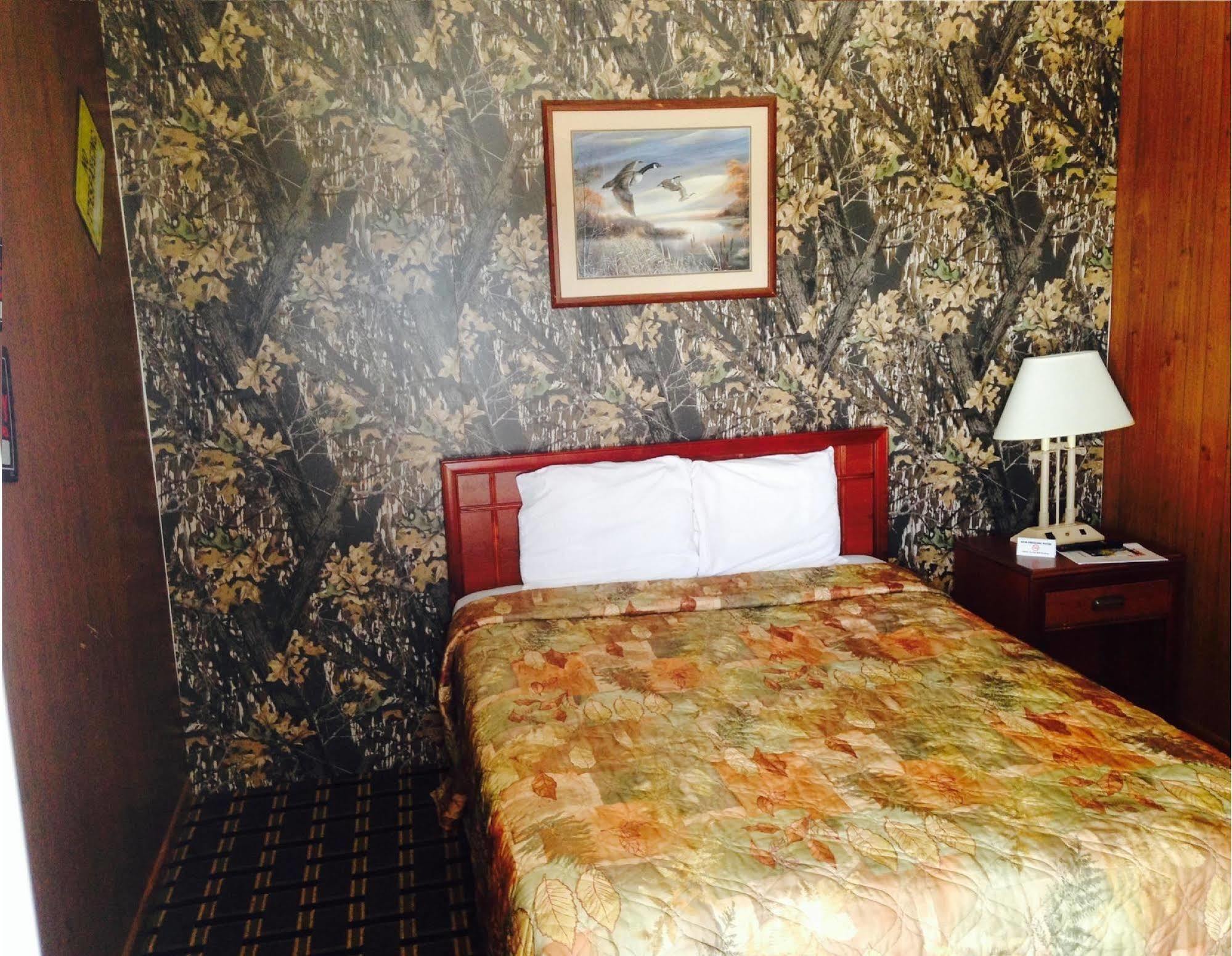 Big 12 Motel Broken Bow Extérieur photo